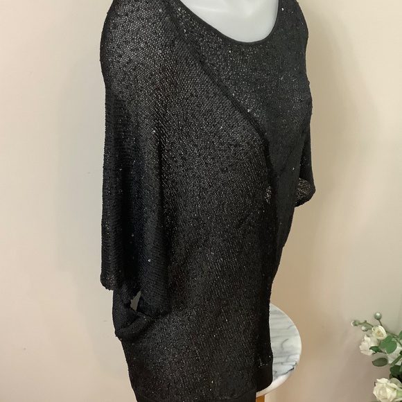 Sparky black mesh top Medium - Picture 8 of 10